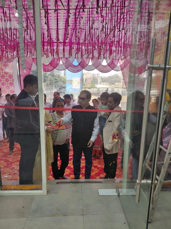 Aquel Showroom inaguration